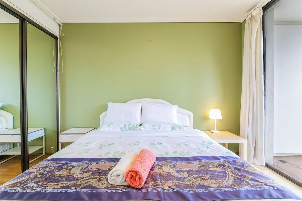 Amazing Location Cozy Stay with Parking