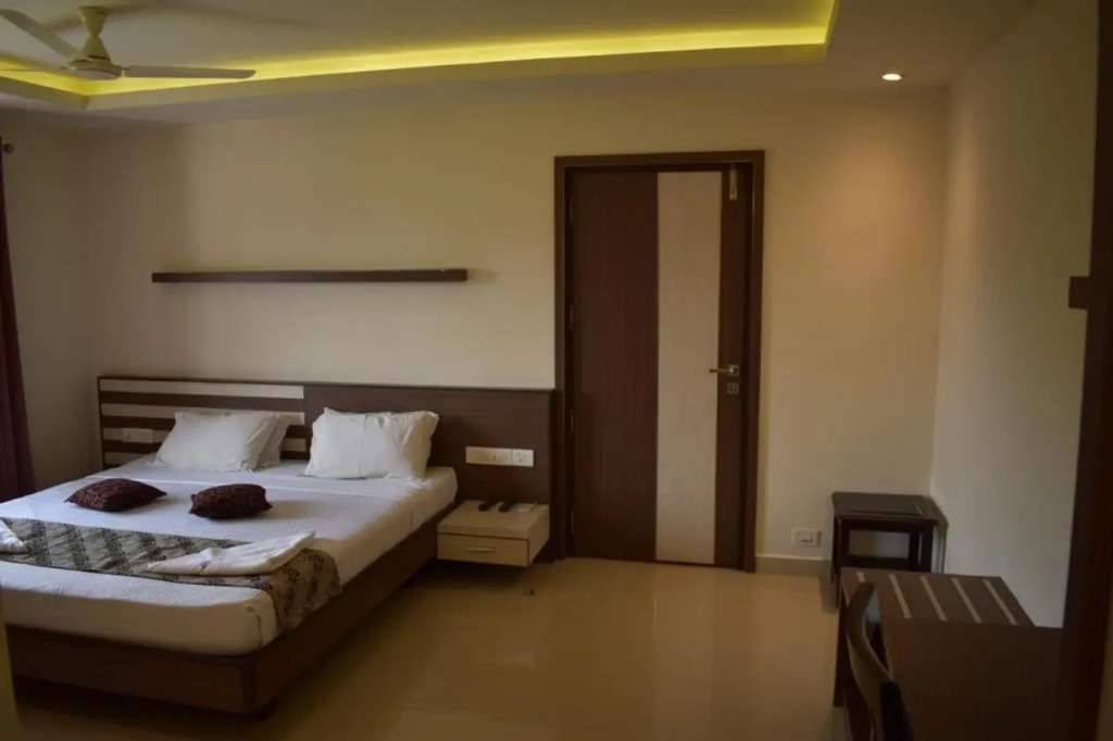Hotel South Regency