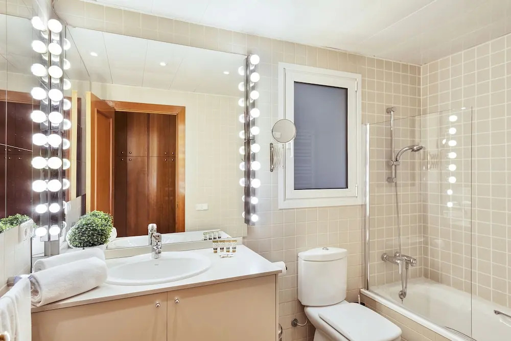 Uma Suites Luxury Downtown