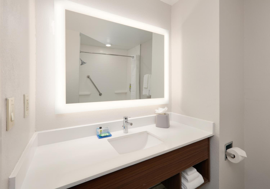 Holiday Inn Express & Suites San Antonio NW near SeaWorld by IHG