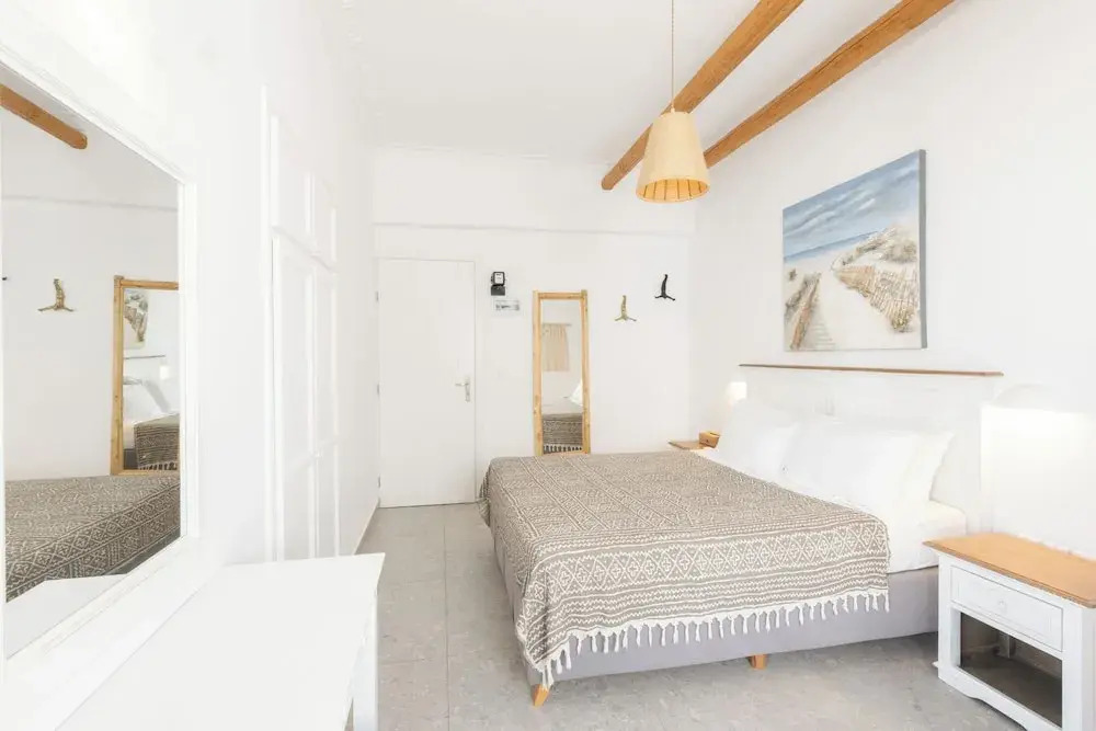 Parosquare Central Suites