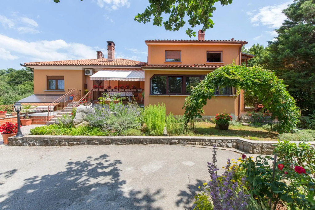 Apartman Karmen