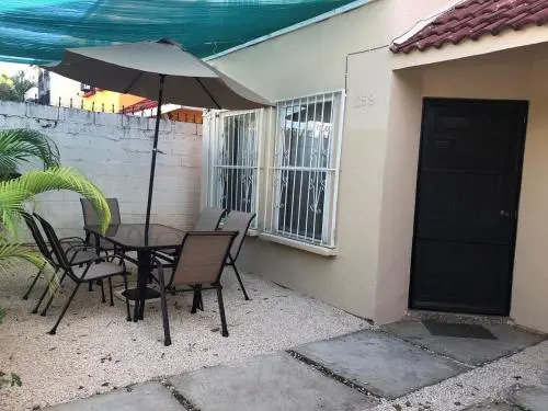 HOSPEDAJE VACACIONAL CANCúN AZúL II