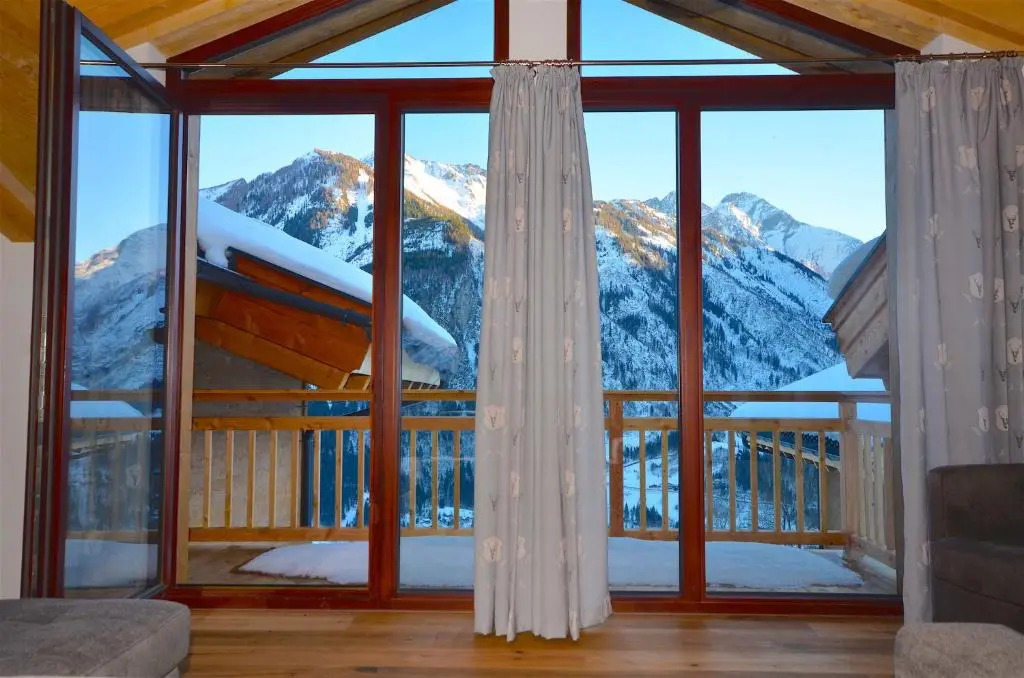 Ski-In Ski-Out Chalet Maiskogel 13B By Alpen Apartments