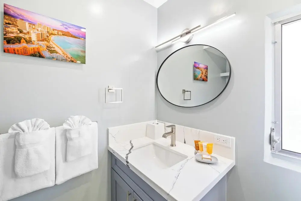 Scandia Tower Condo with 2BR and 2BA with Parking