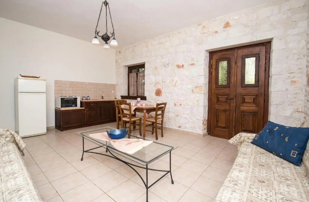 Villa Pounente Apartments - 300m from the beach, by ZanteWize