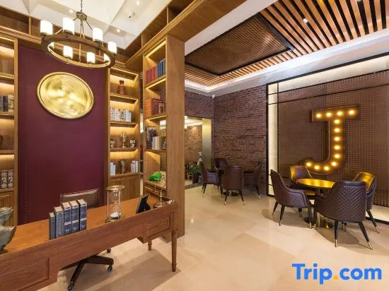 James Joyce Coffetel Hotel (Beijing Fengtai Huaxiang Xinfadi Subway Station)