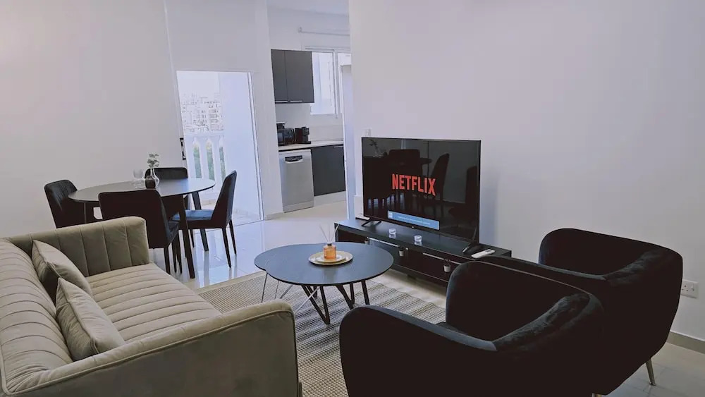 104 NIC - 401 Stay Cosmo City Suite