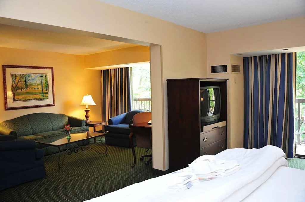Fort Magruder Hotel Trademark Collection by Wyndham