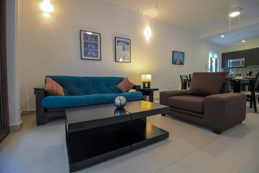 Incredible Comfy Corner Condo w Private and Screened Balcony Excellent Amenities in Akumal