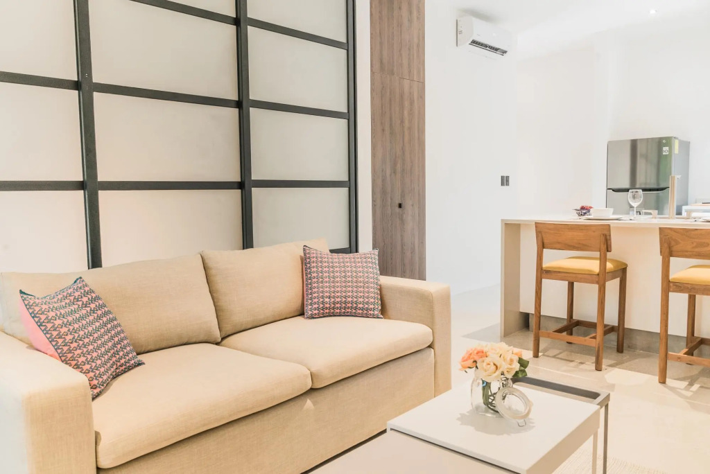 Modern & Stylish 1BR Apartment | La Veleta | Infinity Pool, Fitness Area & Rooftop Lounge