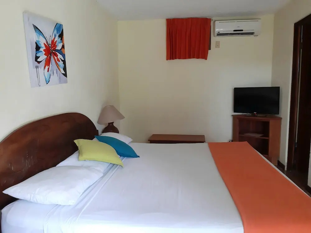 Samara Beach Hotel