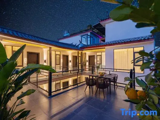 Gufeng · Maple Vacation Boutique Stay (Lijiang Gucheng South Gate)