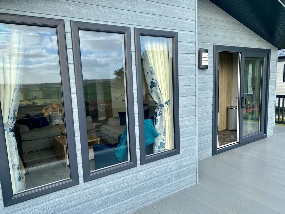 Elite Bluewater Lodge