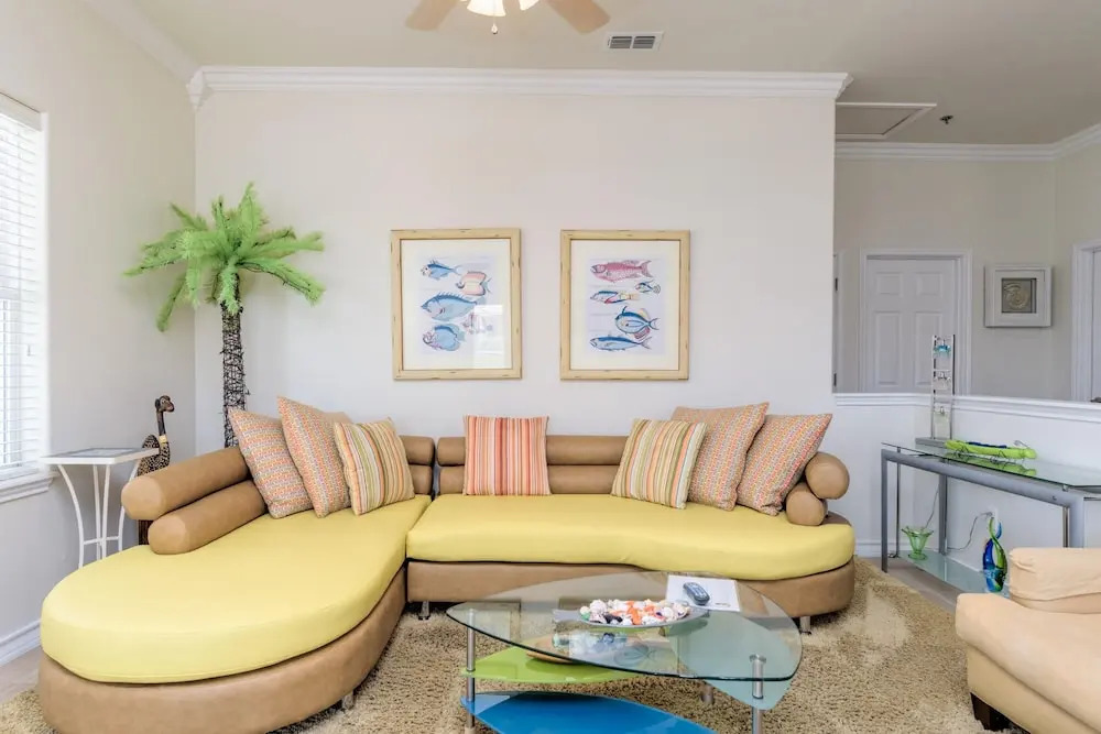Gardenia Street by Padre Getaways