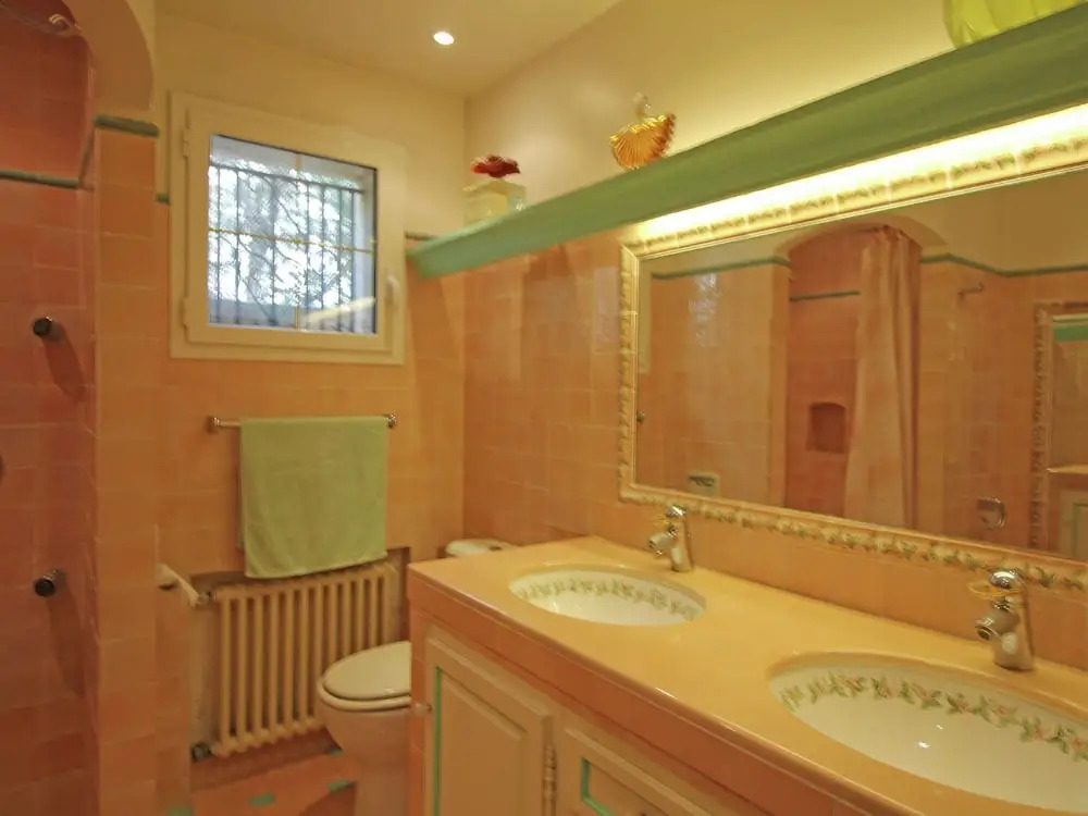 Magnificent Villa in Grimaud With Swimming Pool