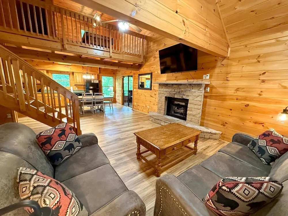 Silver Maple Summit 2 Bedroom Cabin