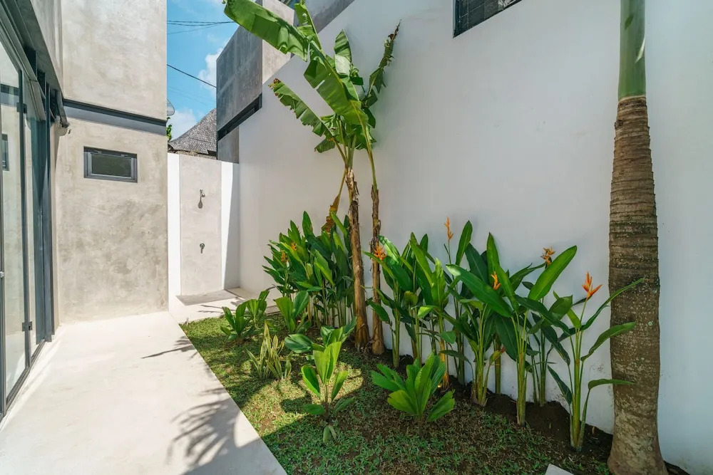 Villa Vantage 7