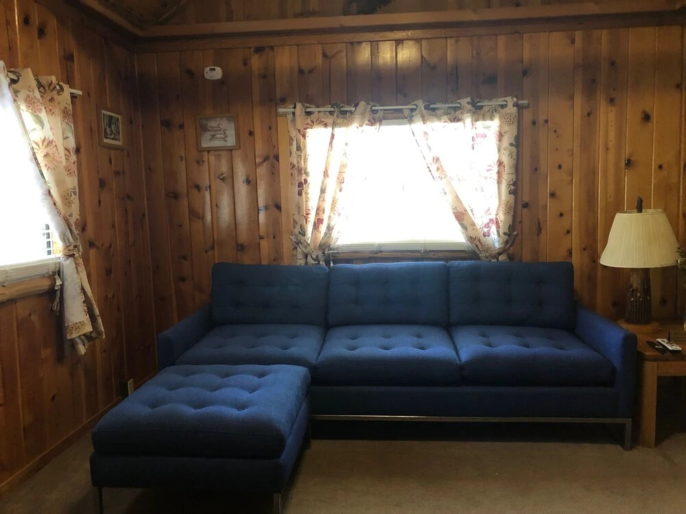 Oak Knoll Lodge