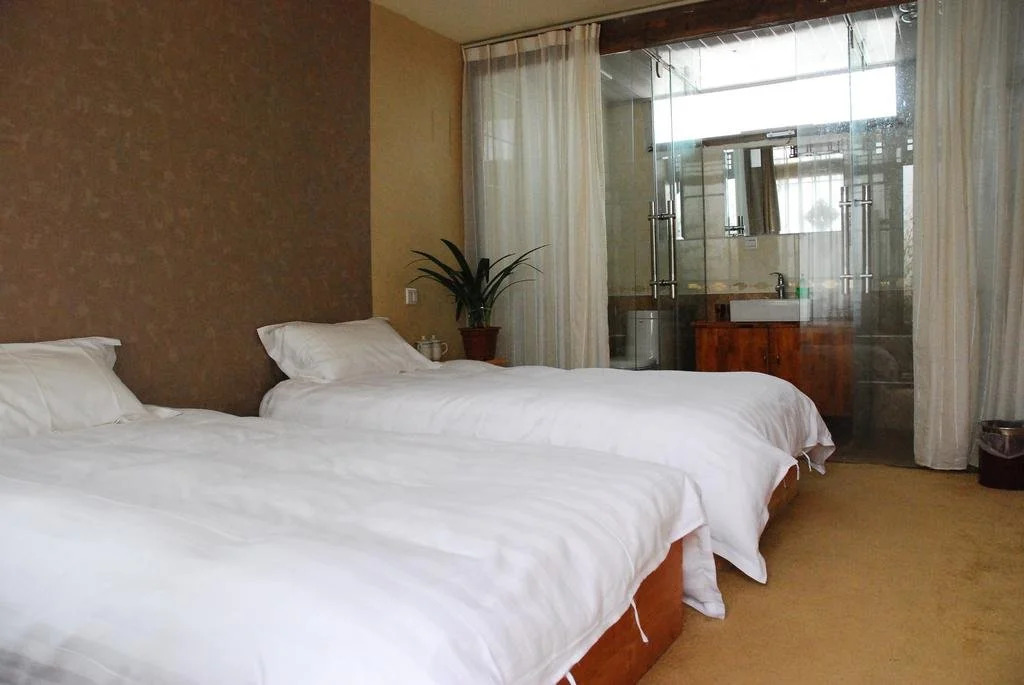 Li Jiang Ya Yue Hostel
