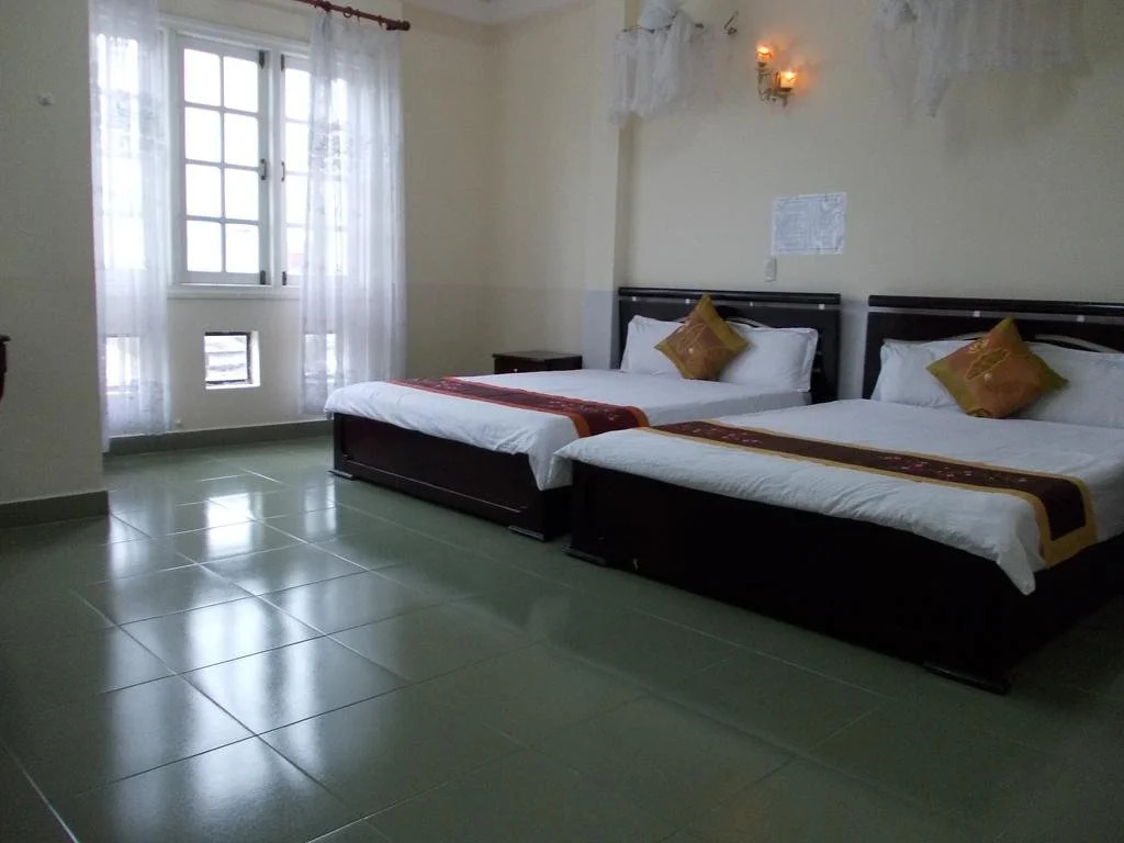 Gold Star Hotel