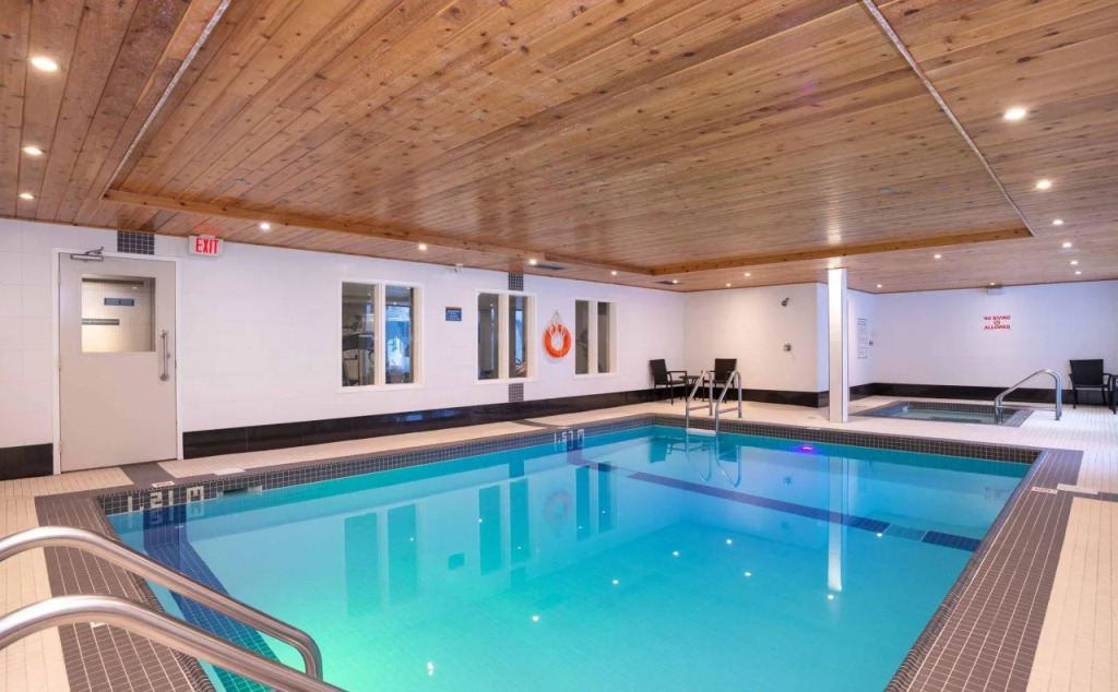 Sandman Hotel & Suites Calgary South