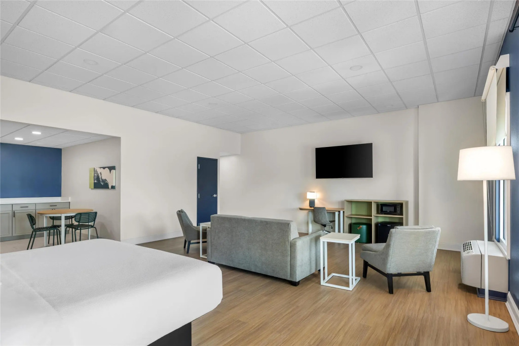 Spark by Hilton Tuscumbia Muscle Shoals