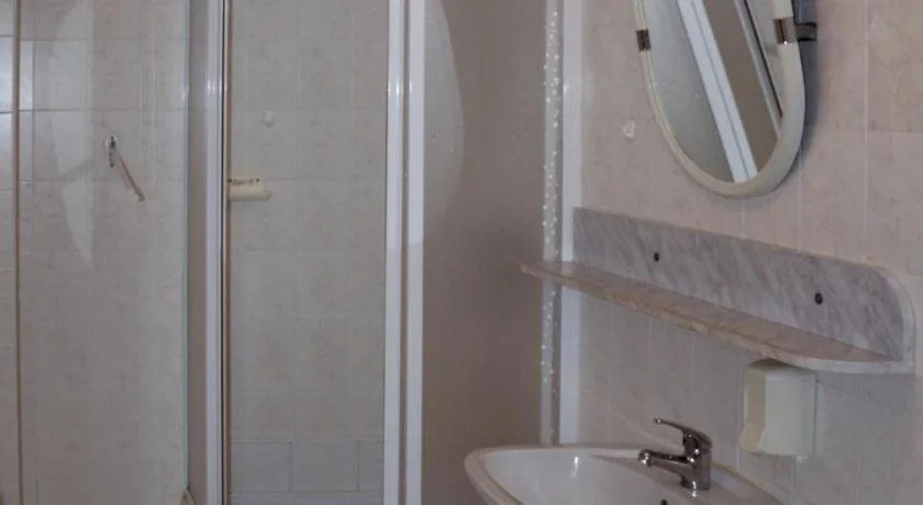 Hotel Maxov