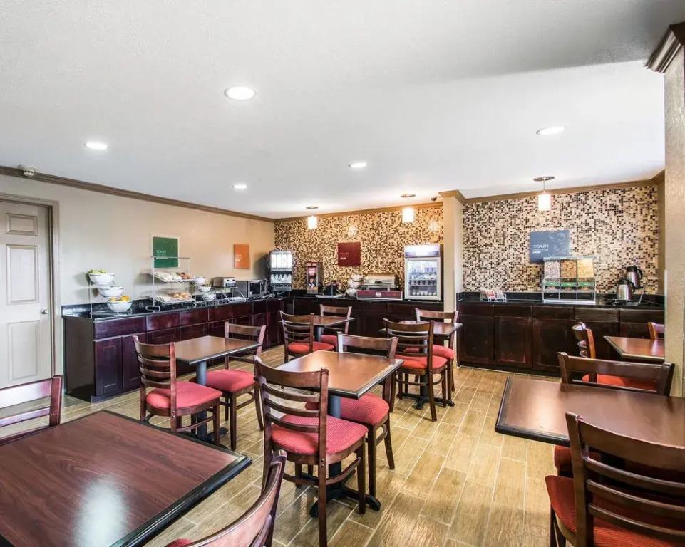 Best Western Plus Plant City Hotel