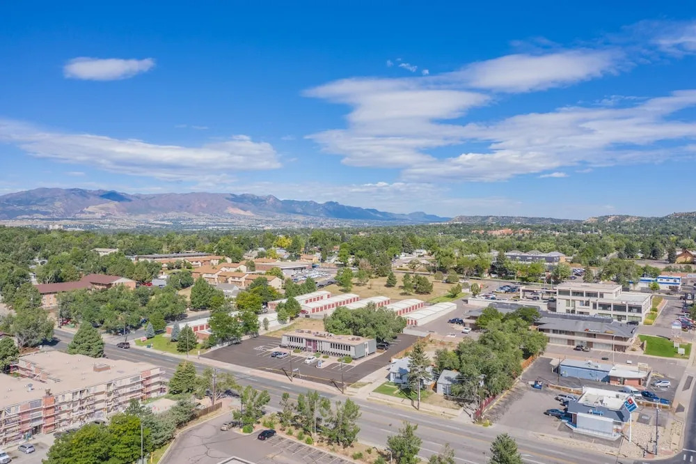 2BR Olympic Training Center