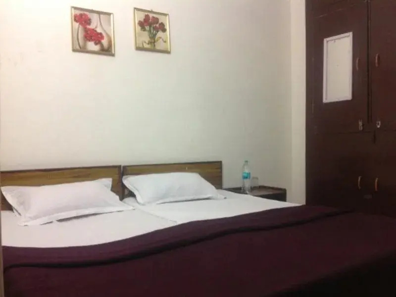 Agra Paying Guest House & Home Stay