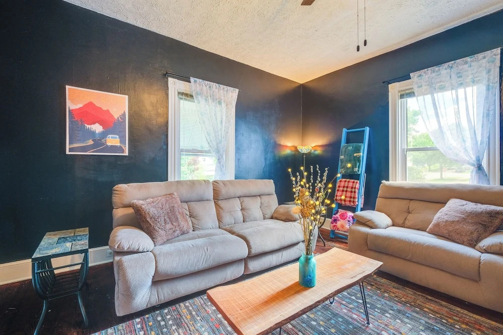 4 Mi to Liberty U: Huge Home w/ Yard & Hot Tub