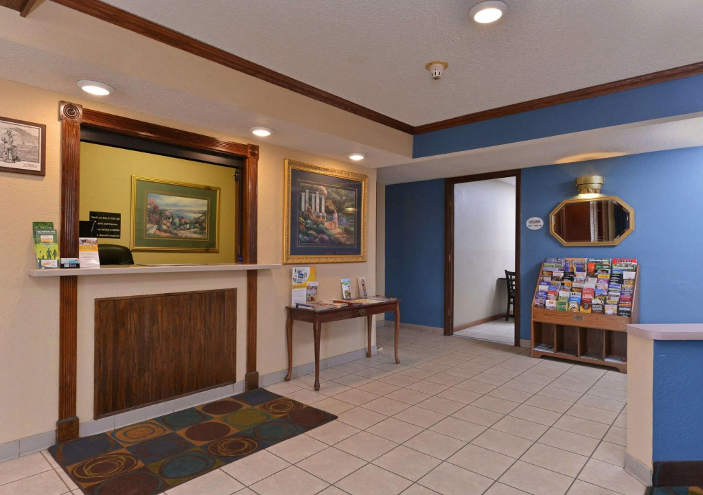 Days Inn by Wyndham Waukegan
