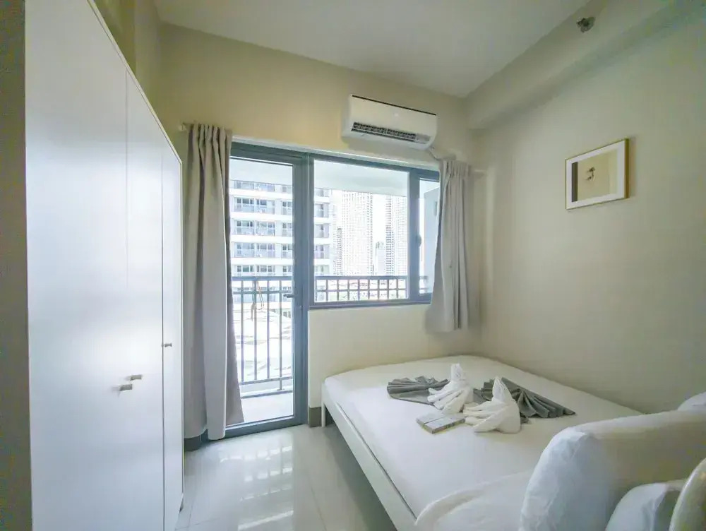 GemstoneBR in SMDC Fame Residences
