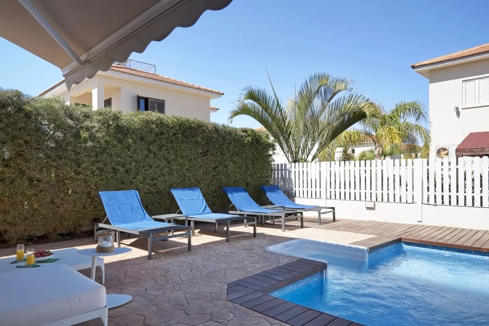 Velomar Villa