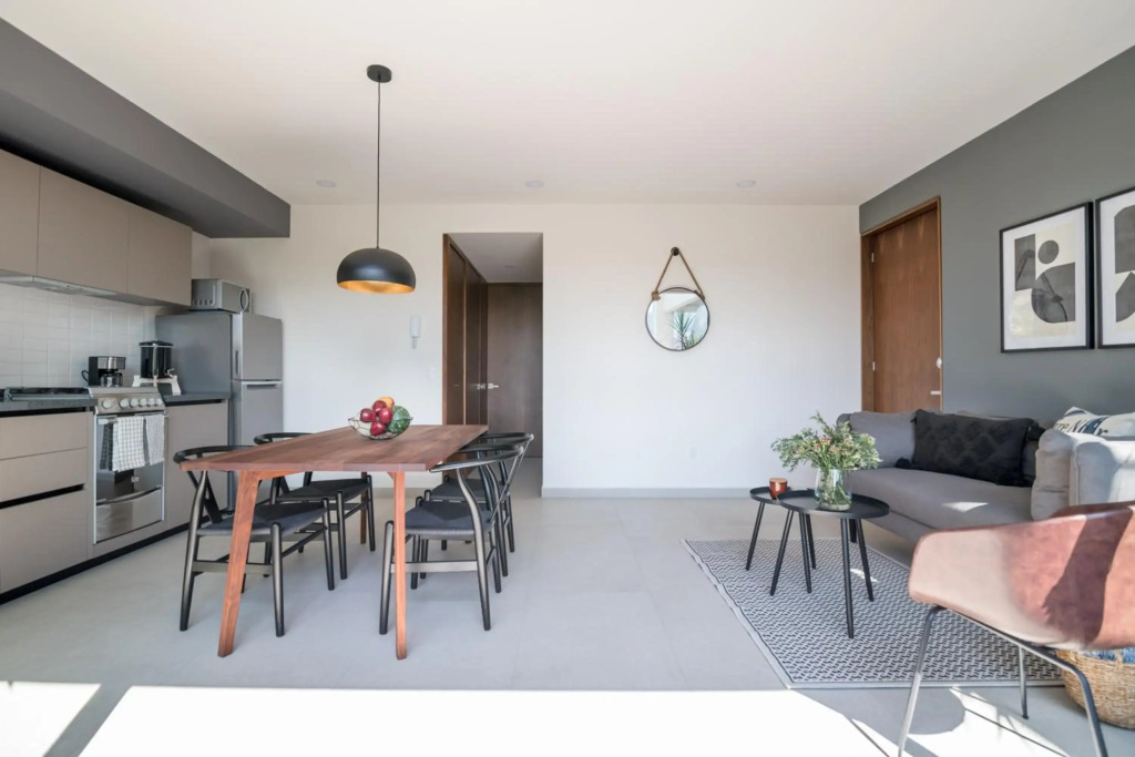 Alcazar Apartments