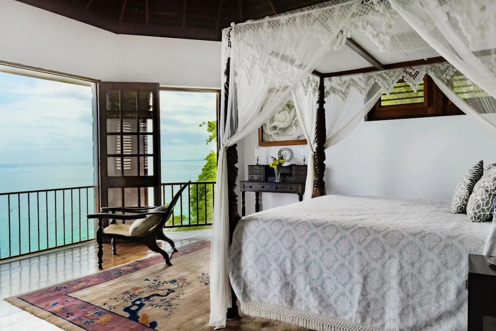 Bluefields Bay Villas