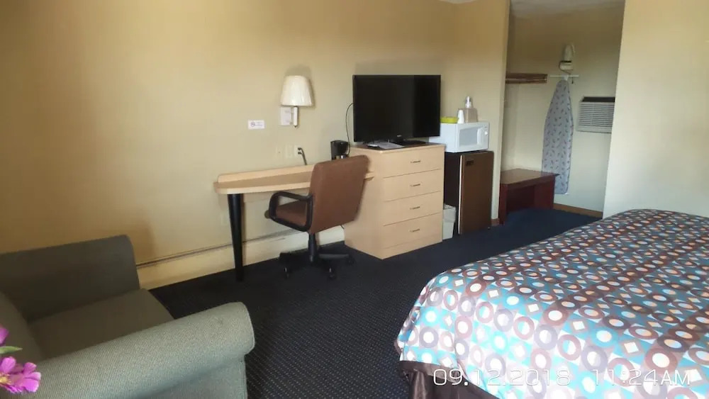 Rivers EDGE MOTEL