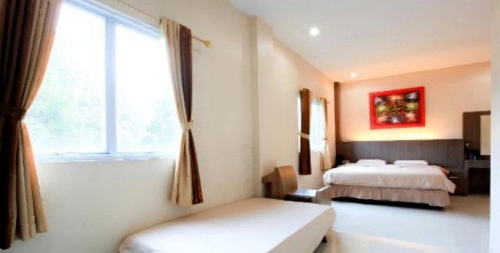 RedDoorz Plus near Living World Pekanbaru