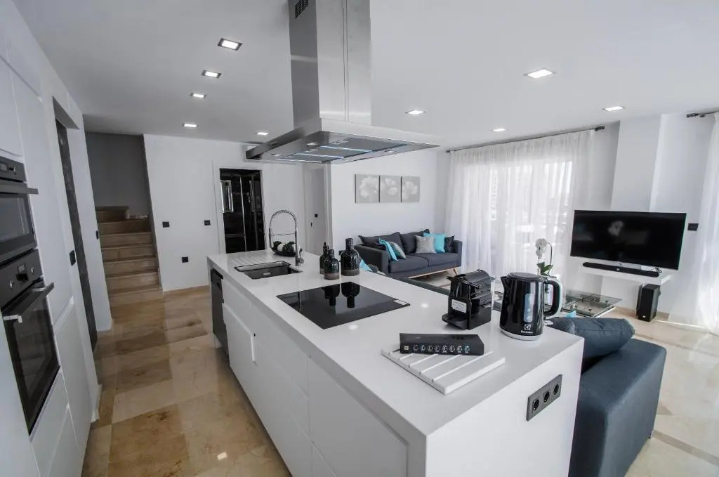 Gorgeous 170 Sq.M. Penthouse with Sea View Terraces