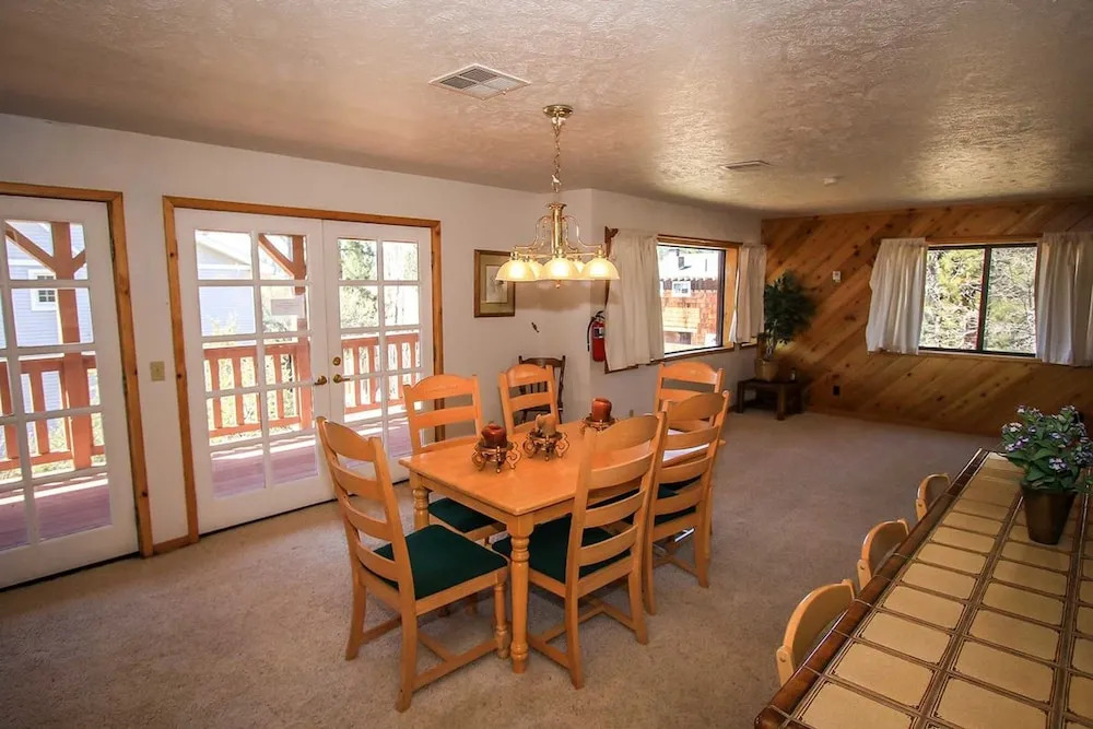 Grande Lodge 1053 by RedAwning