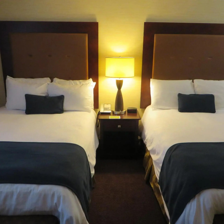 Ivy Court Inn and Suites