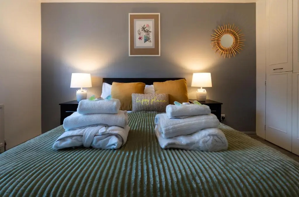 Get Away Home With Hot Tub Sleeps 4