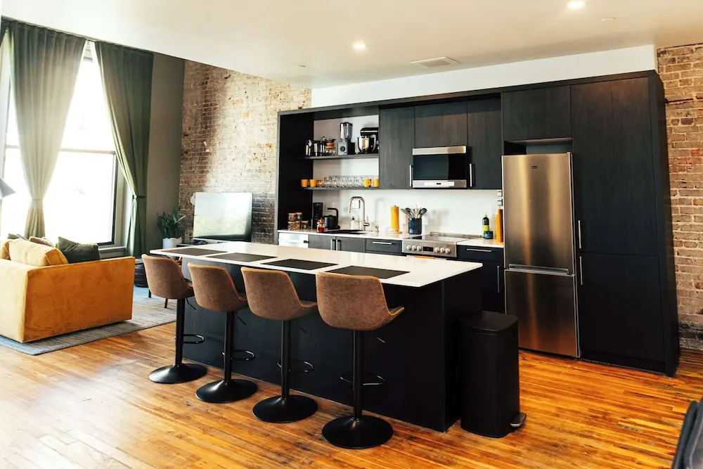 Loft 302 - The William - Sunlit - Above Carrigans