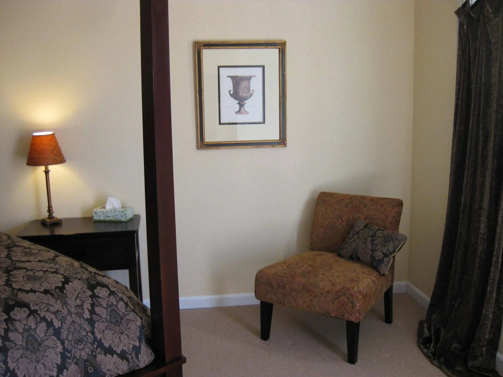Square Inn
