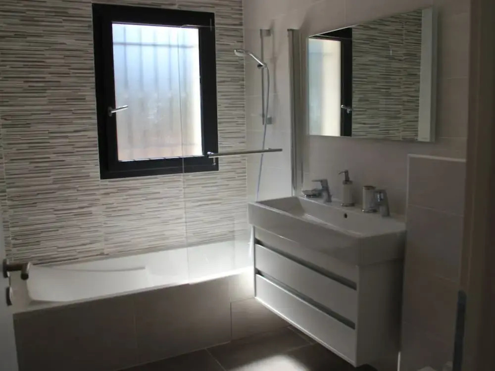 State of the Art Fixtures Villa in Vidauban with Pool