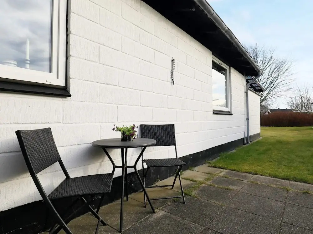 6 Person Holiday Home in Albaek