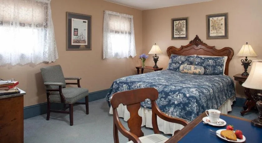 The Lafayette Inn