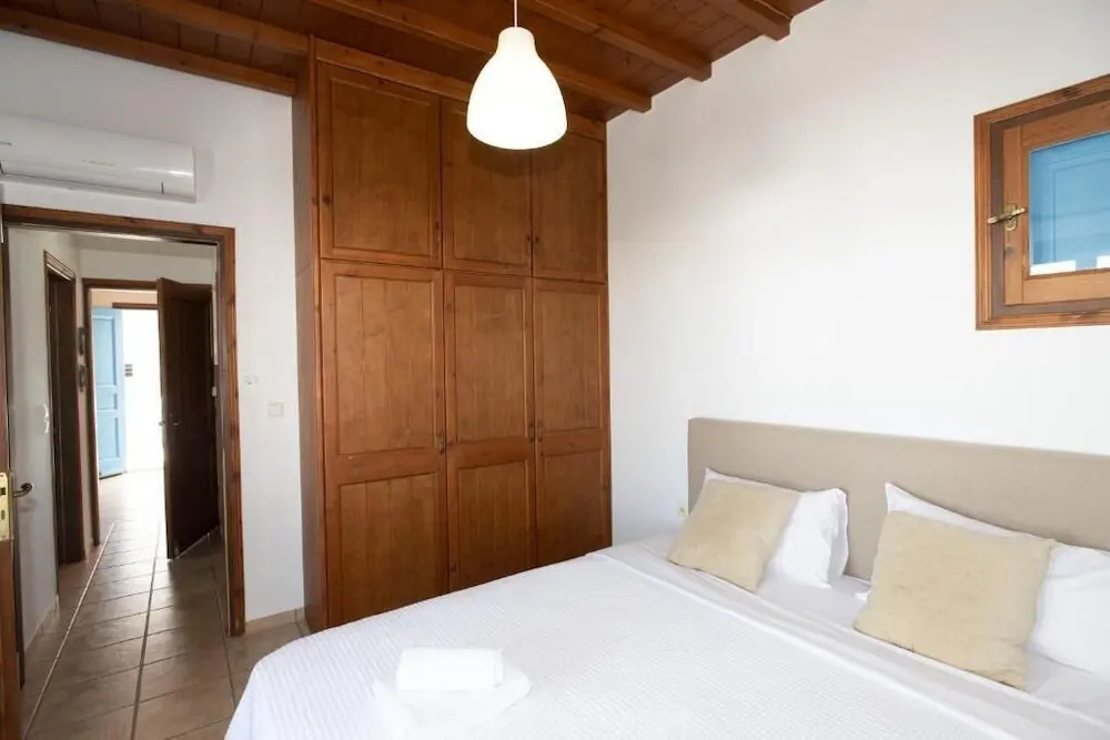 Elegance 2 Bedroom Escape in Psarou