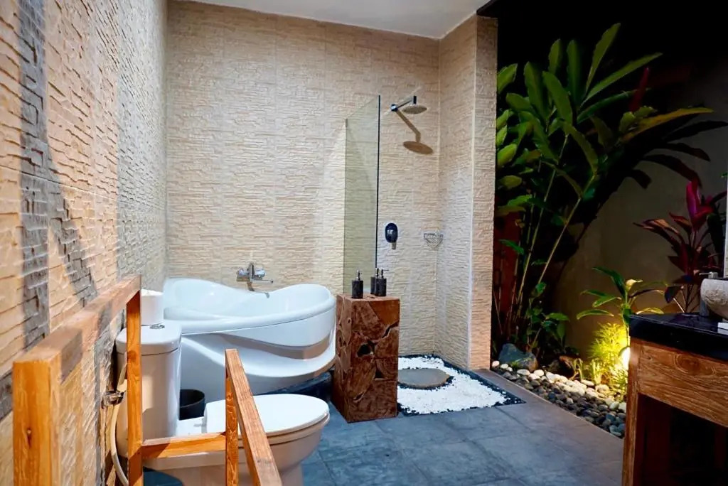 Homayoon Villa at Bisma - 10 min walk to Ubud center
